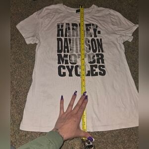 Women's Large Fitted Tee